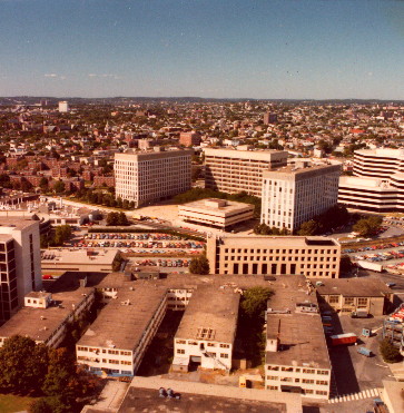 Figure 4 Building 20 aerial shot, digital image, Wikimedia Commons, 2009.